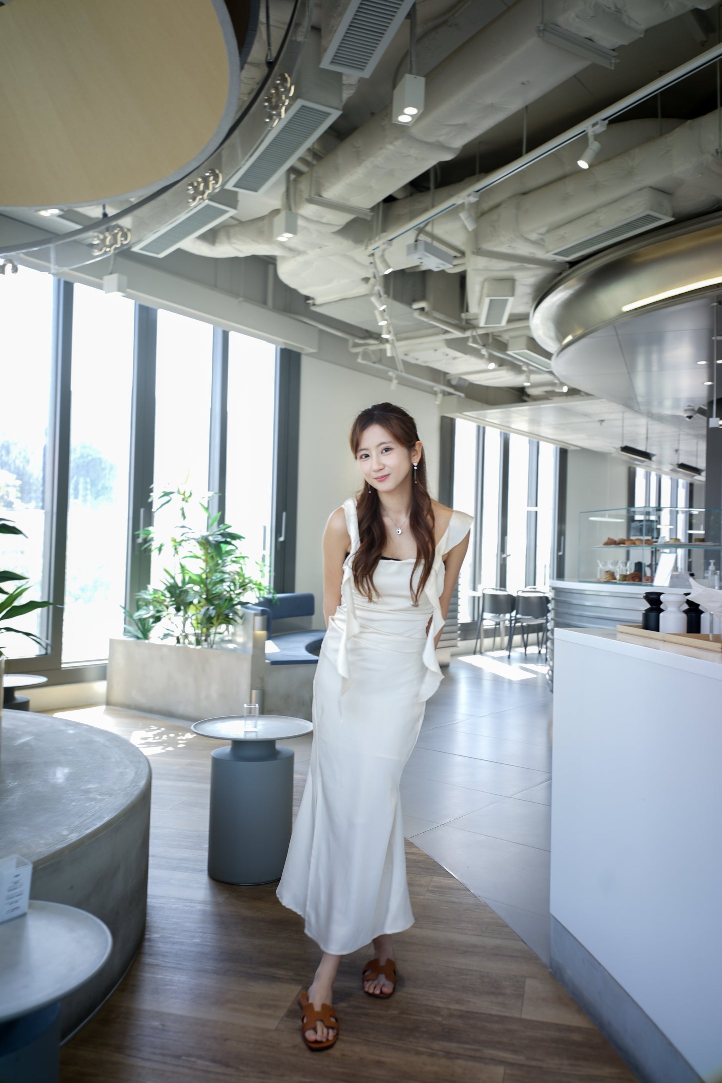 Elan Bow in White