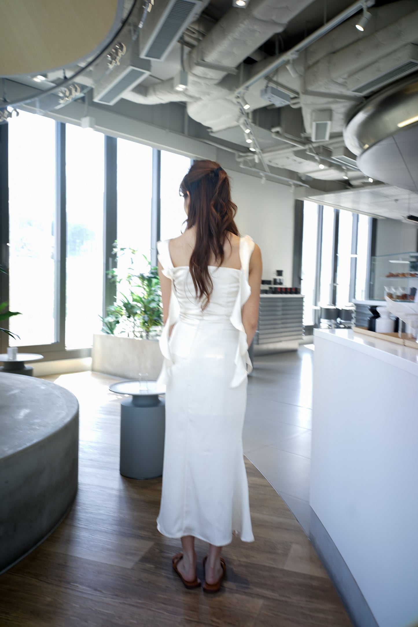 Elan Bow in White