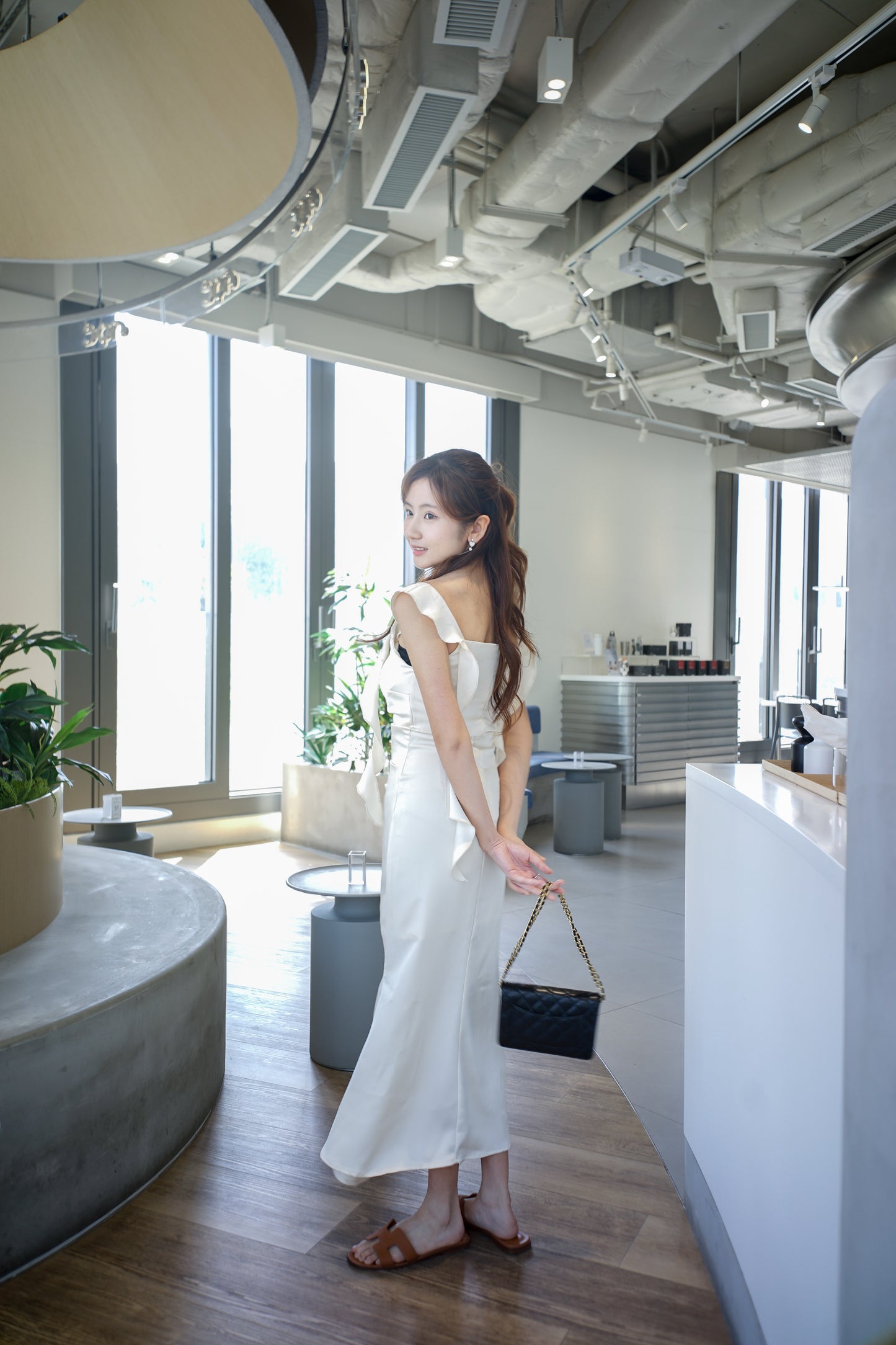 Elan Bow in White